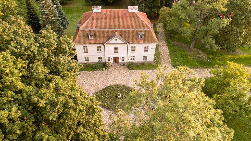 Dwor Dawidy Bed & Breakfast Mlynary Exterior photo