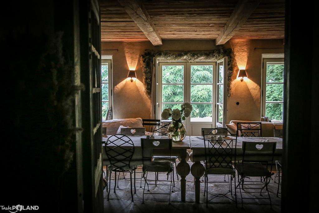 Dwor Dawidy Bed & Breakfast Mlynary Exterior photo